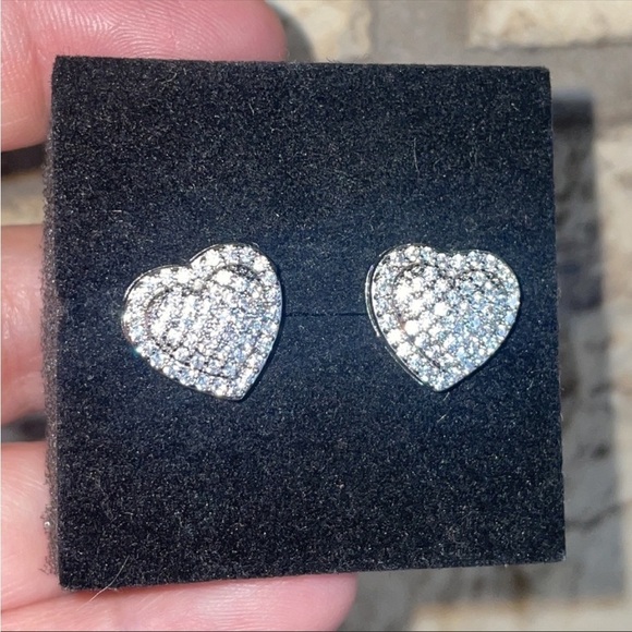 Hearts studded CZ‘s amazing sparkle Iced Earrings Look Amazing White Gold Plated - Picture 12 of 14